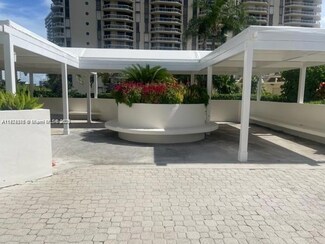 20185 E Country Club Dr Unit 308, Aventura, FL 33180