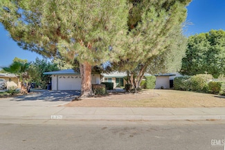 112 Angell St, Bakersfield, CA 93309