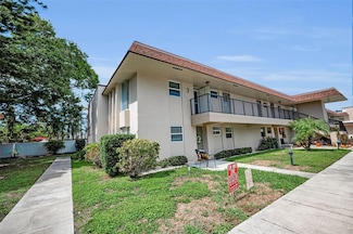 9945 47th Ave N Unit 210, Saint Petersburg, FL 33708