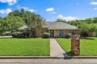 6844 Inwood Dr, North Richland Hills, TX 76182