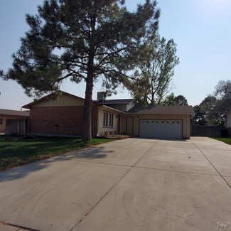 545 Starlite Dr, Pueblo, CO 81005