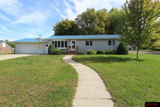 475 N Broadway, Wells, MN 56097