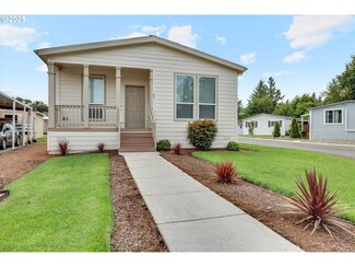 13900 SE Highway 212 Unit 30, Clackamas, OR 97015