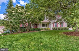 6 Edward Dr, Avondale, PA 19311