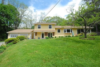 15 Sunnyside Ln, Lincoln, MA 01773