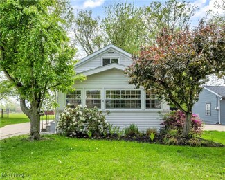 252 Parkway Dr, Eastlake, OH 44095