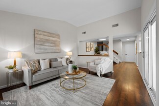 3119 Covington St, Fairfax, VA 22031