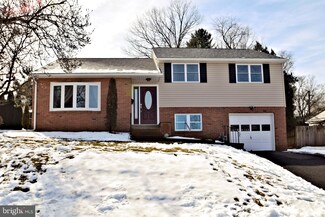 22 Red Oak Rd, Oreland, PA 19075