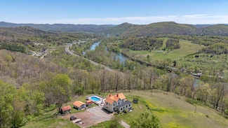 247 Huston Rd, Hinton, WV 25951