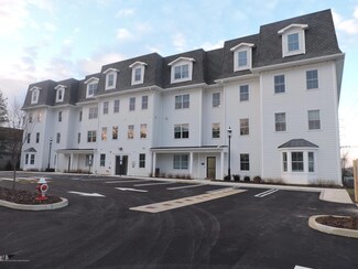 92 Drs James Parker Blvd Unit 404, Red Bank, NJ 07701