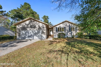 309 Channel Run Dr, New Bern, NC 28562