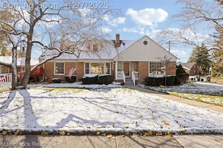 21236 Outer Dr, Dearborn, MI 48124