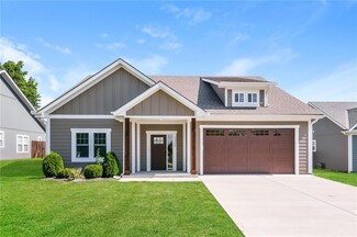 15908 E Cogan Ln, Independence, MO 64050
