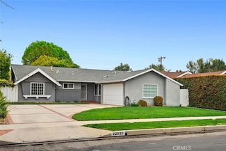 22939 Lull St, Canoga Park, CA 91304