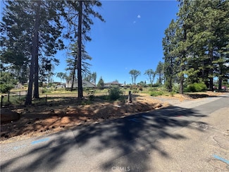 6341 Harvey Rd, Paradise, CA 95969
