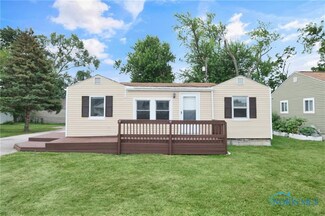 2150 Hoops Dr, Toledo, OH 43611