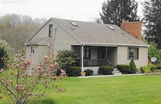 154 Midvale Rd, Wampum, PA 16157