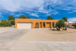 2218 Stagecoach Dr, Las Cruces, NM 88011