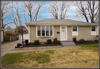 1402 Moll St, North Tonawanda, NY 14120