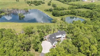 29276 Osawatomie Rd, Paola, KS 66071