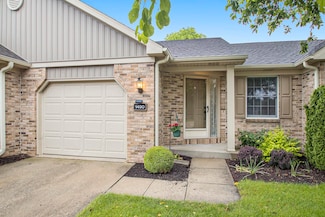 1490 Hampton Cir, Goshen, IN 46526