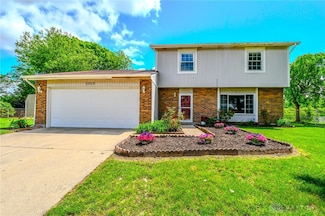 1015 Brookwood Ct, Fairborn, OH 45324