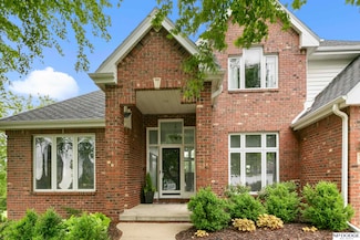 910 W Centennial Rd, Papillion, NE 68046