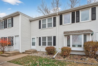 1496 Granada Ave N, Saint Paul, MN 55128