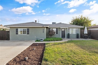 1015 Geary Ave, Sanger, CA 93657