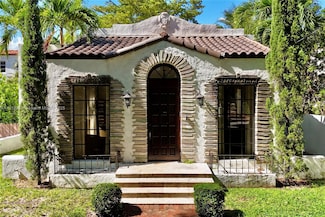 3718 Sheridan Ave, Miami Beach, FL 33140