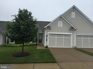 165 Castle Hill Dr, Fredericksburg, VA 22406