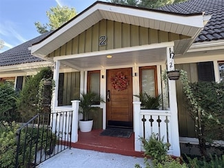 2 Pat Dr, Danvers, MA 01923