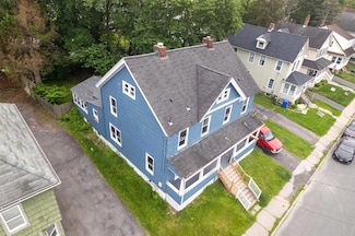 8 Chestnut St, Middletown, NY 10940