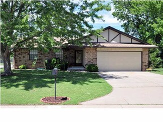 5702 Kentford Cir, Wichita, KS 67220