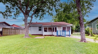 415 Briarcliff Dr, Houston, TX 77076