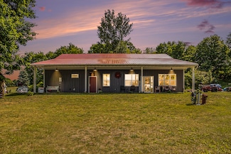 780 S 72nd Ave, Shelby, MI 49455