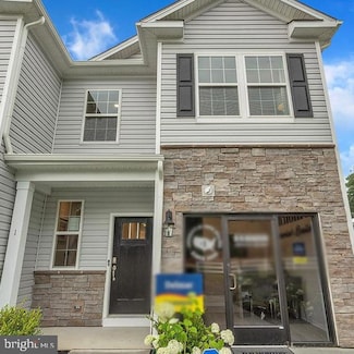 137 Corolla Dr, Egg Harbor Township, NJ 08234