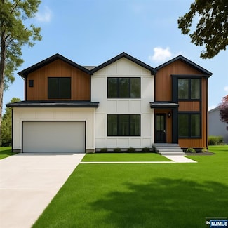 33 Oliver Rd, Paramus, NJ 07652