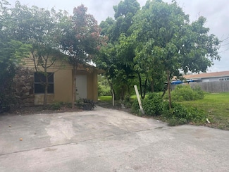 4903 Serafica Dr, Lake Worth, FL 33461