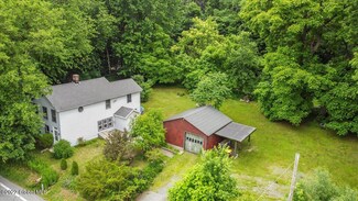 300 River Rd, Schodack Landing, NY 12156