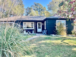 1718 Socony St, Augusta, KS 67010