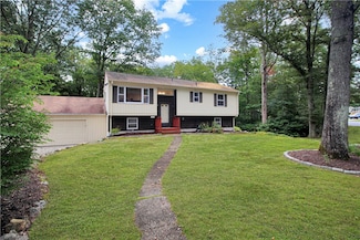 110 Ann Ave, Mystic, CT 06355