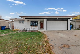 13342 De Mott Dr, Warren, MI 48088