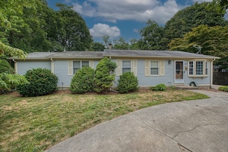 27 Main St, Riverside, RI 02915