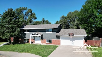 2003 N Apache Dr, Garden City, KS 67846