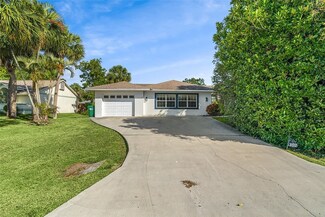 102 Redgrave Dr, Sebastian, FL 32958