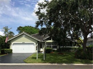 5471 Pine Ct, Coral Springs, FL 33067