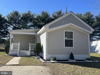 318 Holiday St, Fruitland, MD 21826