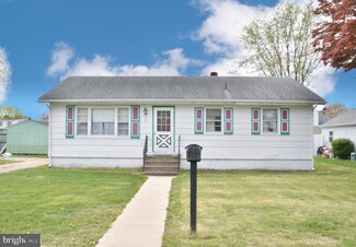 19 E Dartmouth Rd, Pennsville, NJ 08070