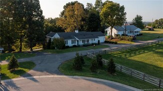 2215 Grandview Dr, Floyds Knobs, IN 47119